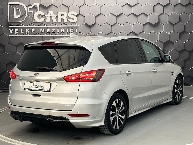 Ford S-MAX 2.5 HEV ST-Line 7míst - fotka 4 z 78