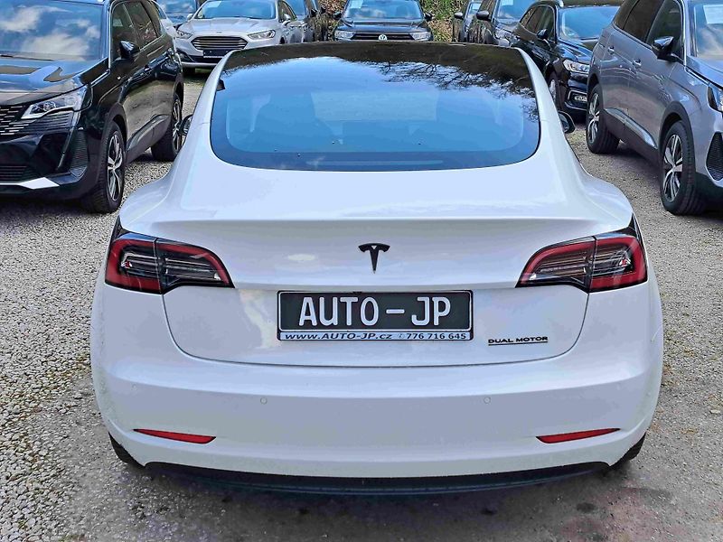 Tesla Model 3 AWD Long Range  19ALU  SOH-91% - fotka 4 z 16