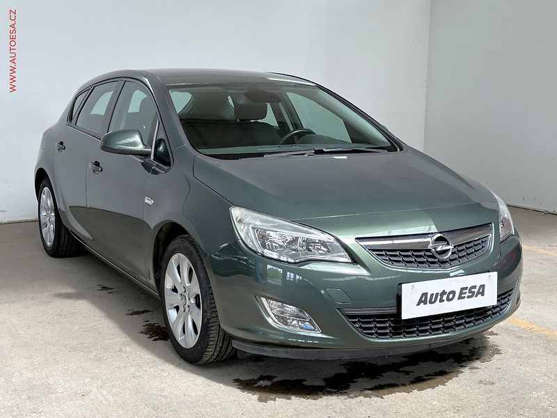Opel Astra (2011) 1.6i 16V, ČR, AC, temp - fotografie inzerátu