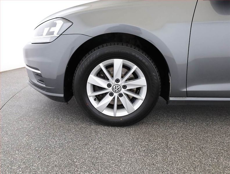Volkswagen Golf (2018) 1.0 TSI, Tempomat - fotka 19 z 19
