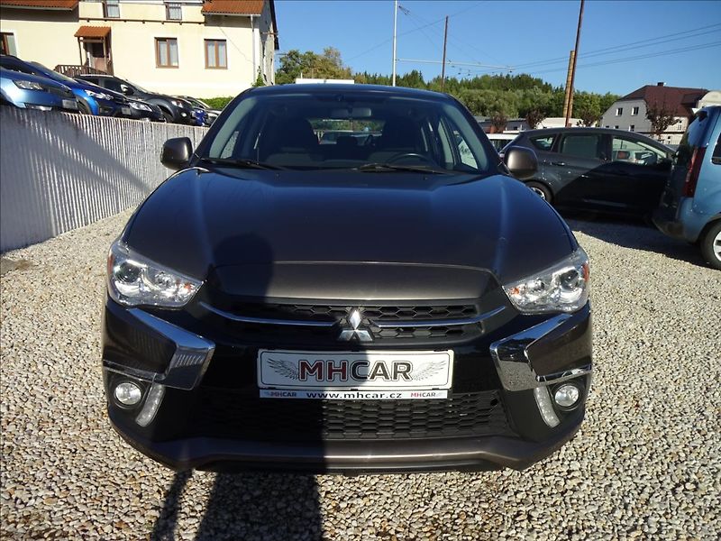 Mitsubishi ASX 1,6 i 85kW - fotka 2 z 52