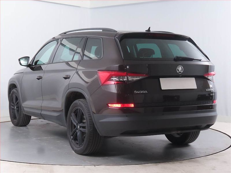 Škoda Kodiaq (2017) Ambition Plus 1.4 TSI, 7 míst - fotka 4 z 17