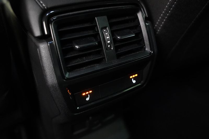 Škoda Karoq - fotka 25 z 27