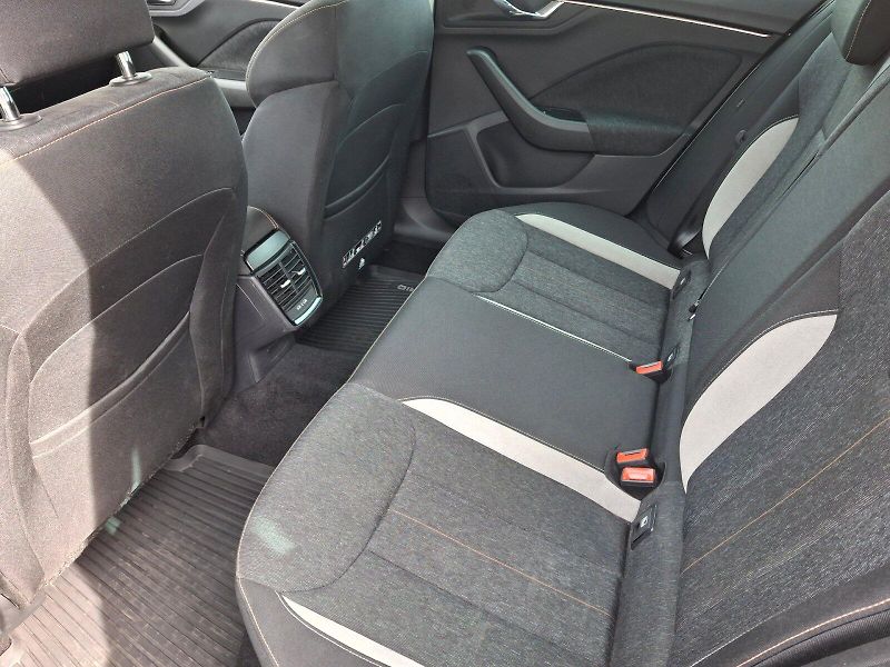 Škoda Kamiq (2022) Style 1,5TSi 110kW - fotka 7 z 35