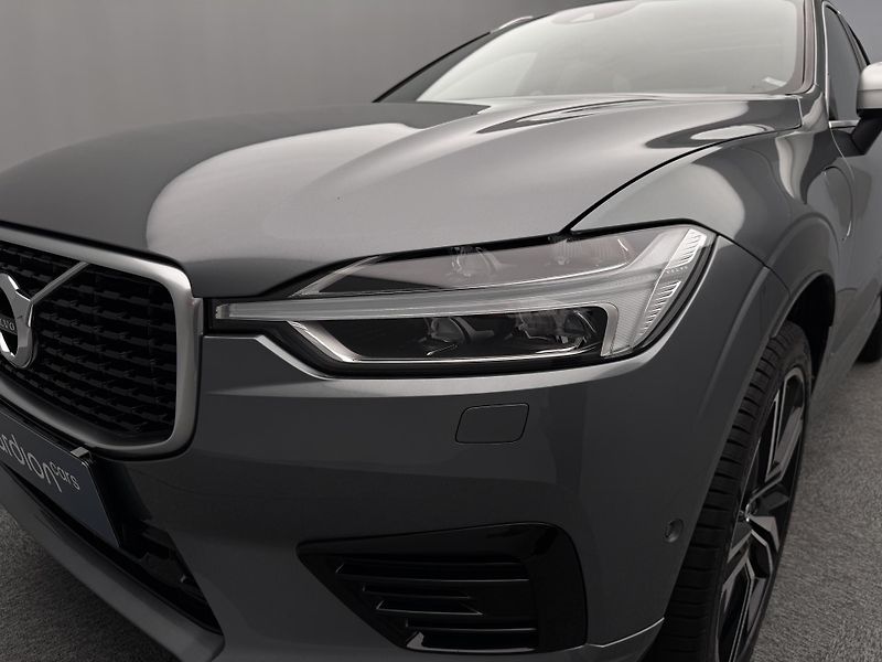 Volvo XC60 T8 AWD RECHARGE R-DESIGN AUT - fotka 21 z 51