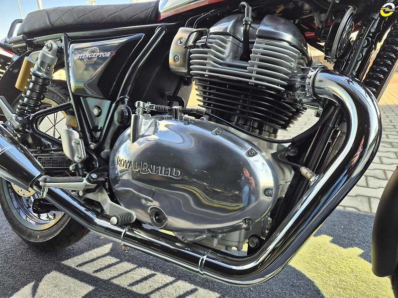 Royal Enfield Interceptor 650 (2026) - fotka 38 z 42