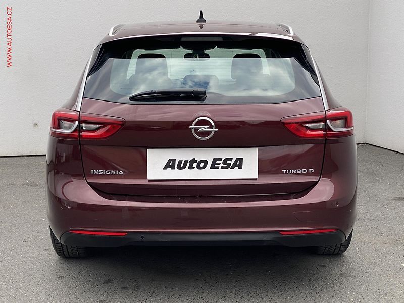 Opel Insignia (2018) 1.6 CDTi, ČR, LED - fotka 5 z 18