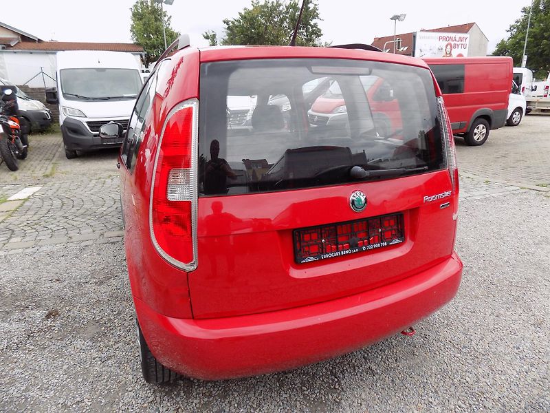 Škoda Roomster 1,2 TSI 63 KW ACTIVE, KLIMA - fotka 15 z 56