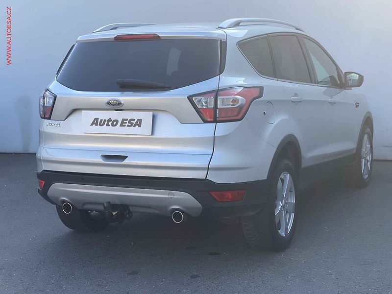 Ford Kuga (2019) 1.5 EB, Navi, kamera, TZ - fotka 4 z 18