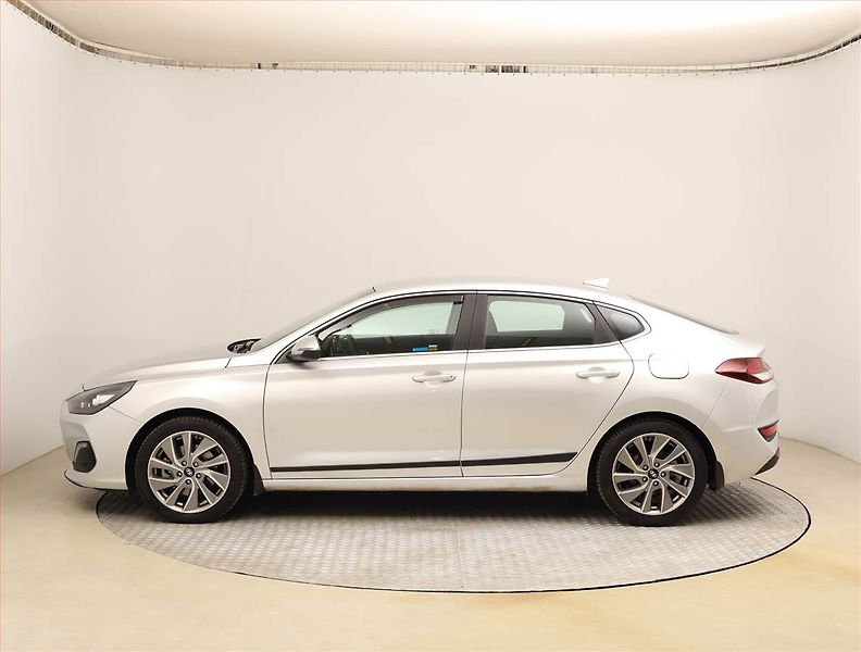 Hyundai i30 (2020) Komfort 1.4 T-GDI, ČR,1.maj - fotka 3 z 23