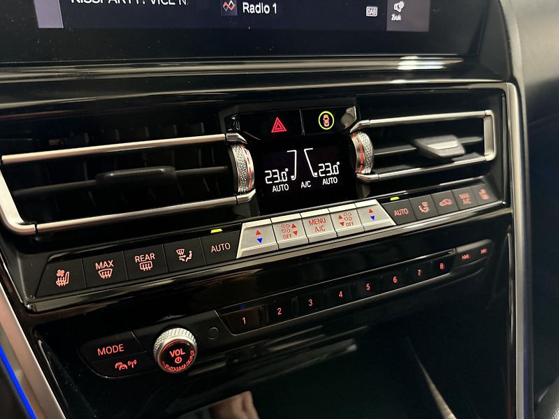 BMW Řada 8 (2021) 840 XD M-PAKET LASER HUD K360! - fotka 38 z 49