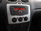 Ford Focus (2007) 1.6 16V, po STK, Tažné, Klima - náhled 9