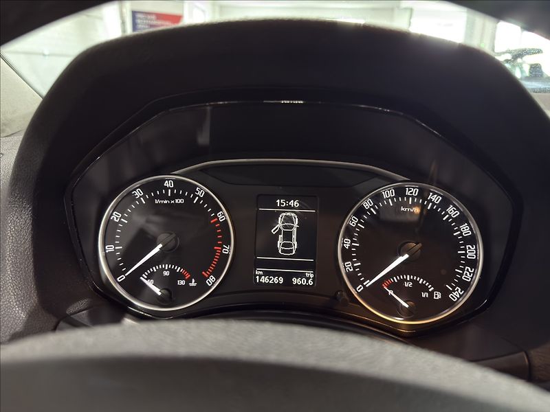 Škoda Octavia 1,4   TSI FAMILY XENON ŠÍBR TZ - fotka 10 z 45