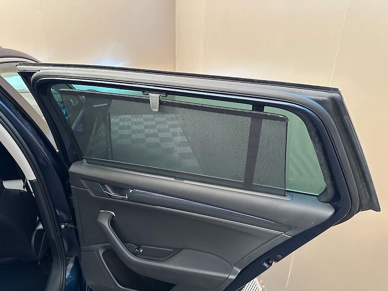 Škoda Superb (2020) Combi Premium 4x4 2.0 TDI 147 - fotka 15 z 32