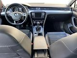 Volkswagen Passat (2016) 2.0 TDi, Highline, Webasto - náhled 8