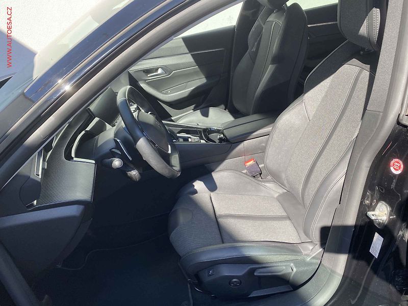 Peugeot 508 (2023) 1.5 HDi, Allure, AT, LED - fotka 9 z 17