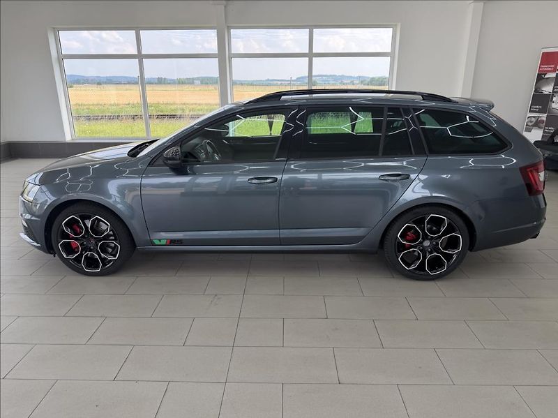 Škoda Octavia 2,0 TSI, VRS, DSG, SPORTSOUND - fotka 2 z 33