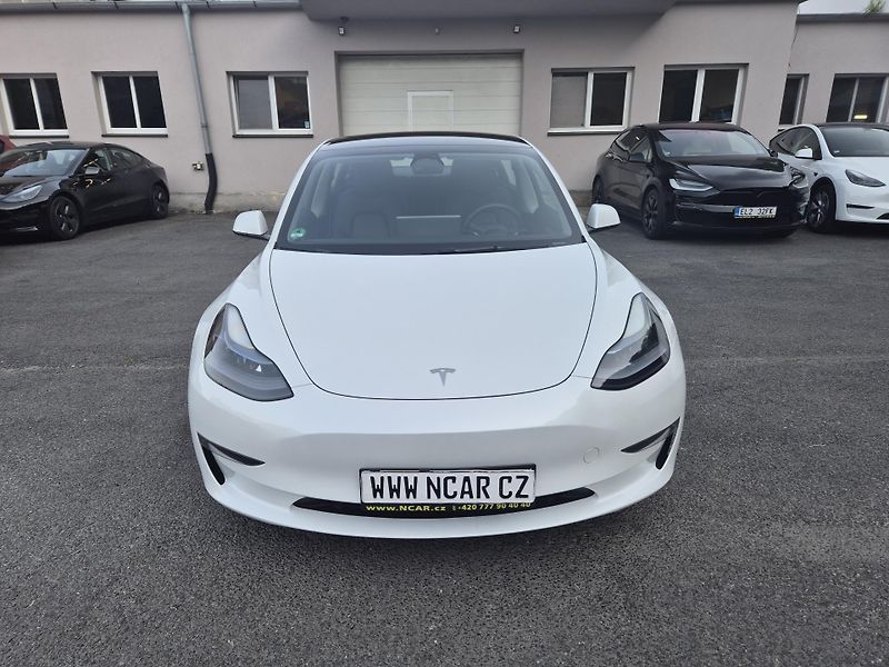 Tesla Model 3 LONG RANGE DUAL MOTOR SOH 91% - fotka 9 z 50