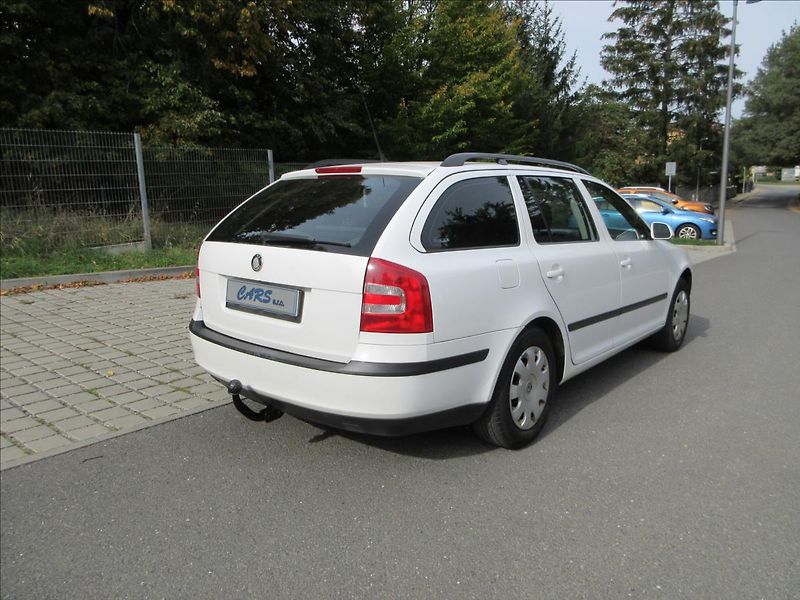 Škoda Octavia 1,6 i, 85Kw, Klima, Tažné. Nov - fotka 9 z 29