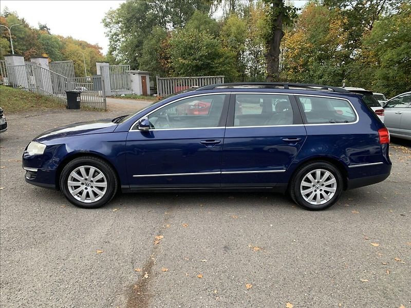 Volkswagen Passat 2,0 TDI DSG - fotka 5 z 18
