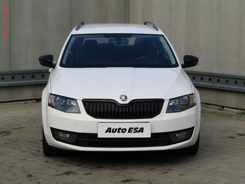 Škoda Octavia (2014) 2.0 TDi, 2.maj, AC, bixen - fotka 2 z 20