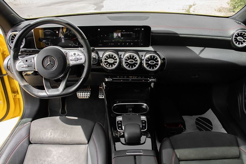 Mercedes-Benz CLA - fotka 30 z 35