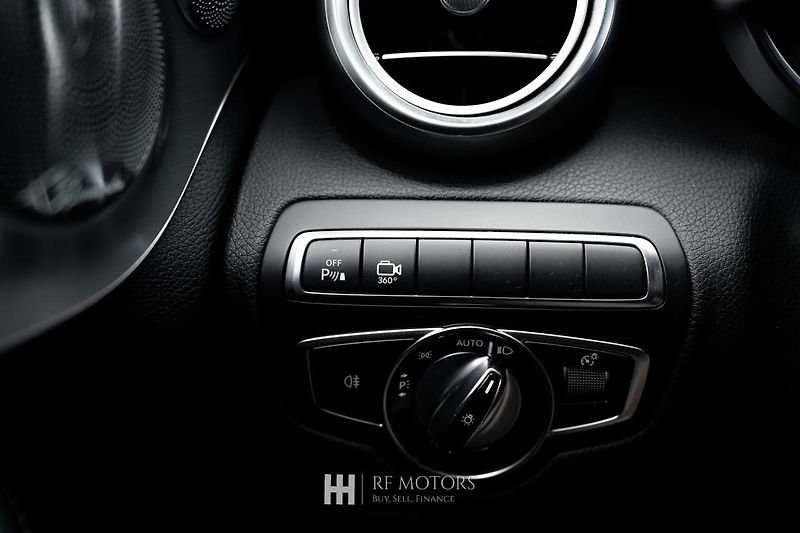Mercedes-Benz Třídy C (2016) AMG C63 S Kupé 375kW - fotka 32 z 42