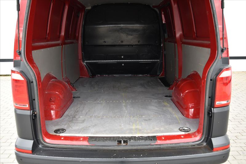 Volkswagen Transporter 2.0 TDI L2 KLIMA DPH TAŽNÉ Z. - fotka 11 z 16