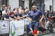 Mistrovství republiky strongmanů v Golčově Jeníkově, kde Mostečan Josef Hojdar vybojoval stříbro.