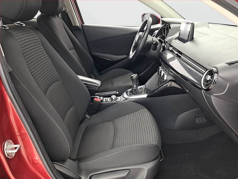 Mazda 2 (2019) 1.5 16V, ČR,1.maj, Tempomat - fotka 9 z 19