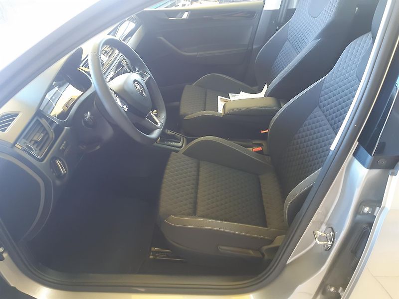 Škoda Rapid 1.0 i 81KW DIGIKLIMA NAVI DSG  - fotka 8 z 26
