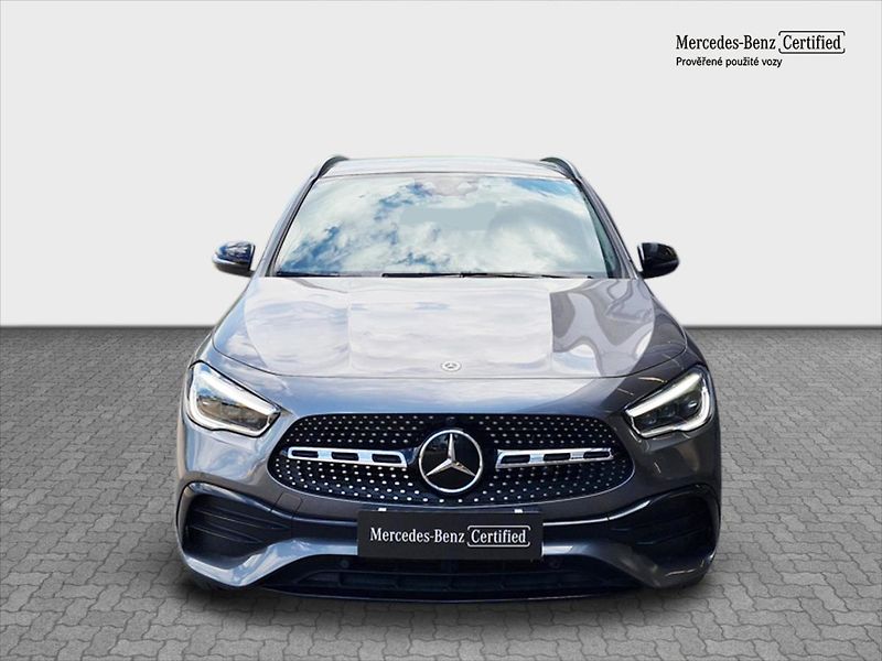 Mercedes-Benz GLA 250e AMG Line Night - fotka 8 z 21
