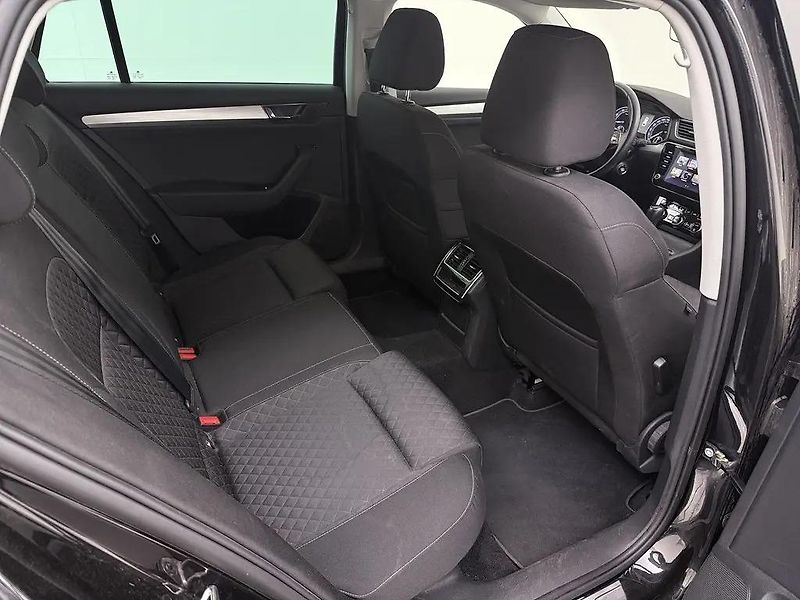 Škoda Superb 1.5TSI DSG 110kW Style DPH TZ - fotka 8 z 8