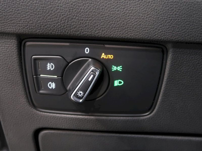 Volkswagen Passat (2023) BUSINESS PREMIUM 2.0TDI 110KW - fotka 33 z 36