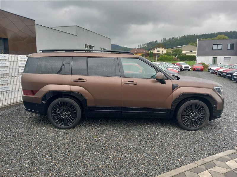 Hyundai Santa Fe 1,6 T-GDI HEV 4x4  CALLIGRAPHY - fotka 5 z 28