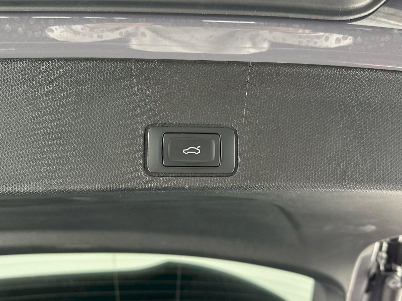 Cupra Terramar (2026) VZ 2.0 TSI 195kW 4x4 DSG - fotka 36 z 38
