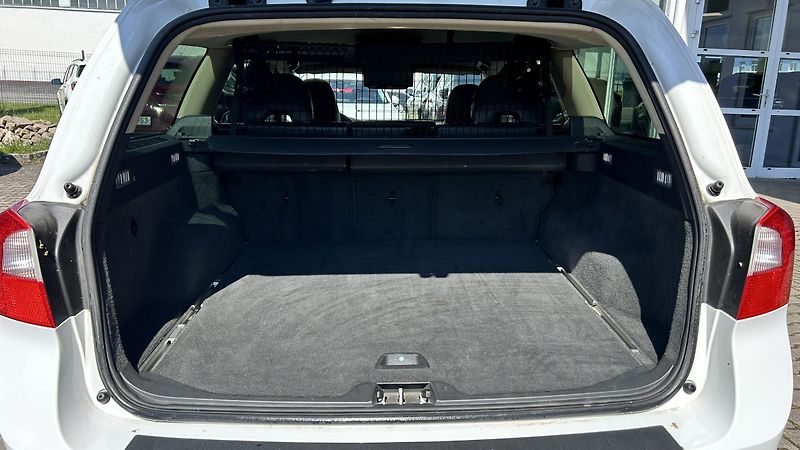 Volvo V70 2.4D 180k AWD - fotka 14 z 14