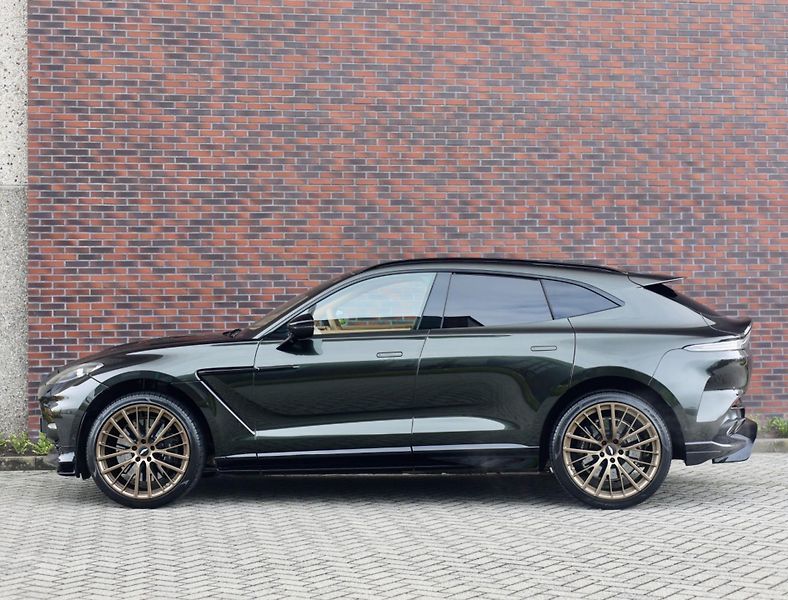 Aston Martin DBX (2025) 707, 4.0 V8 707PS Minotaur  - fotka 12 z 54