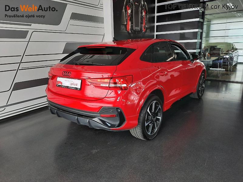 Audi Q3 (2022) Sportback S line 1.5 TFSI (110 - fotka 2 z 23