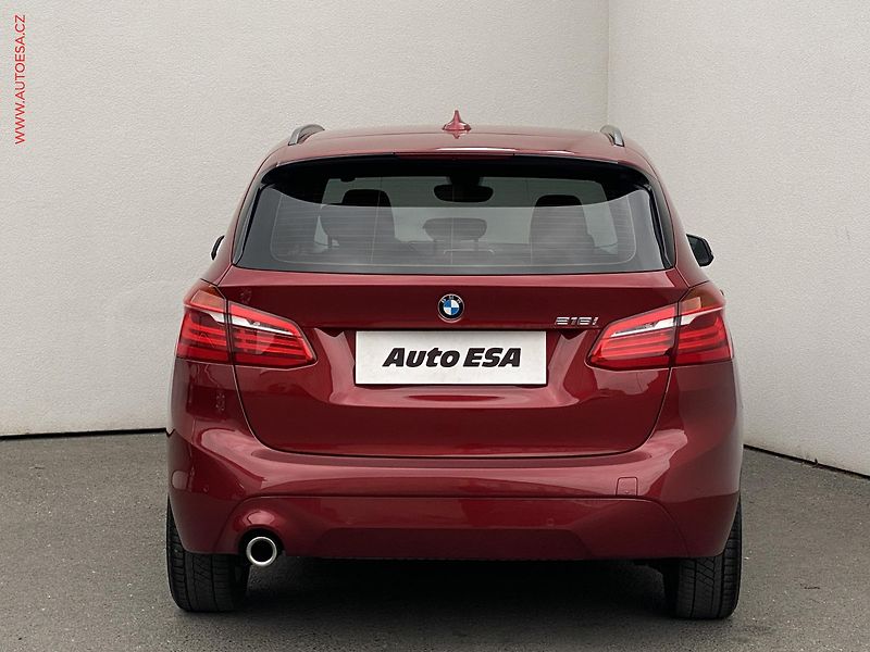 BMW Řada 2 (2019) 1.5 i 218i, Advantage, LED - fotka 5 z 19