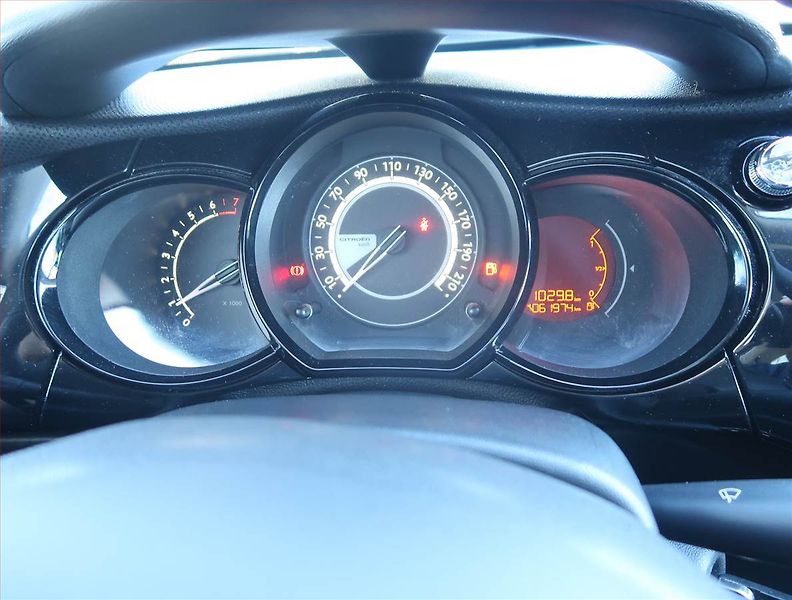 Citroën C3 (2014) 1.2 VTi, ČR,1.maj, Tempomat - fotka 11 z 13