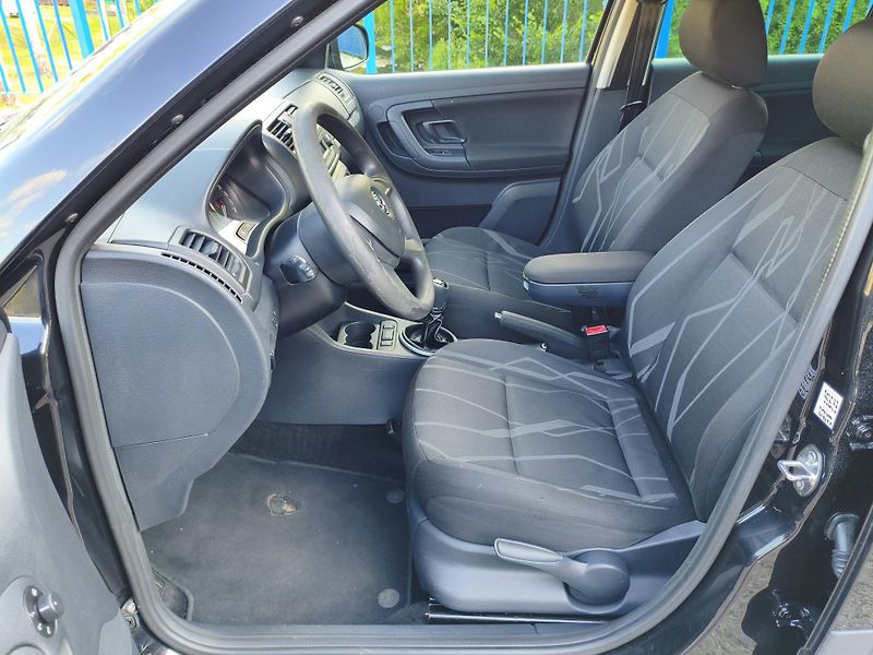 Škoda Fabia (2014) 1,2 TSI Style Fresh Combi - fotka 12 z 30
