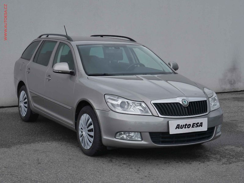 Škoda Octavia (2011) 1.6TDi, ČR, servis.kniha, AT - fotografie inzerátu