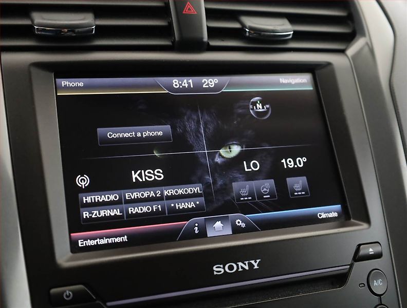 Ford Mondeo (2015) 2.0 TDCI, Automat, Kůže, Navi - fotka 14 z 18