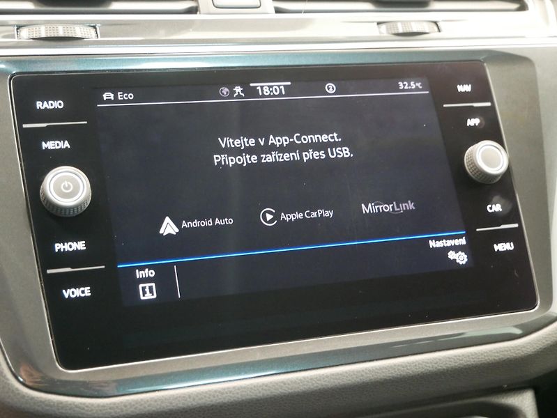 Volkswagen Tiguan - fotka 19 z 28