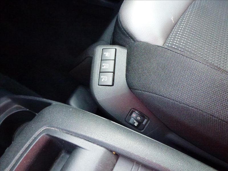 Citroën Grand C4 Picasso 2,0 HDI 7míst 150HP AUT Polar - fotka 38 z 57