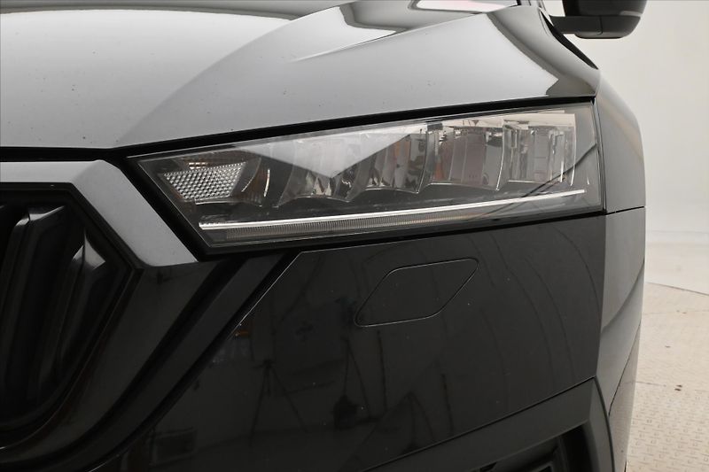 Škoda Octavia 1,5 TSI 110 kW TAŽNÉ NAVI Záru - fotka 30 z 32