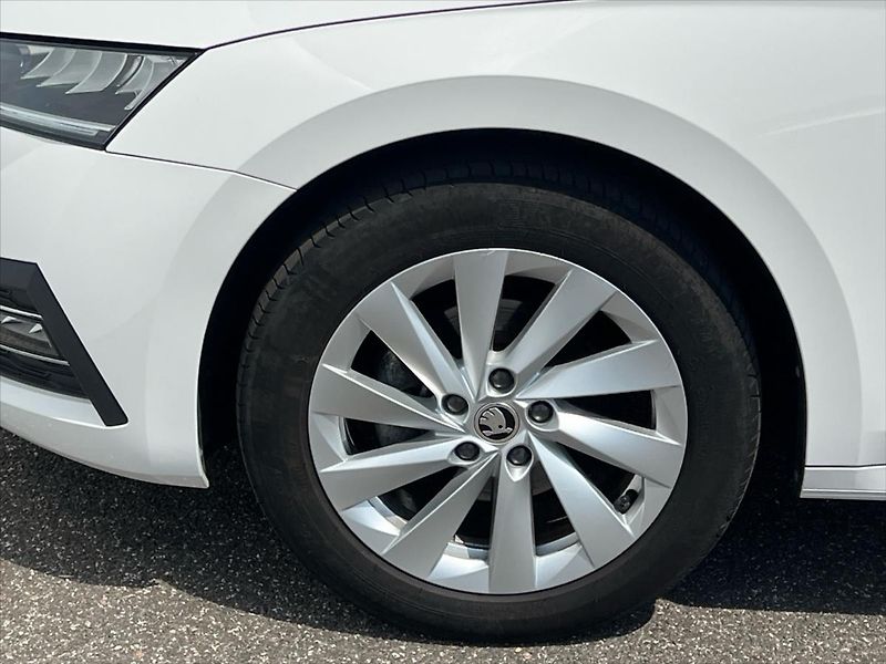 Škoda Octavia 2,0 TDi 85 kW 7DSG STYLE  IV. - fotka 12 z 27