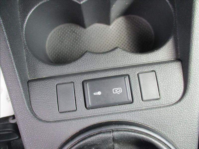 Škoda Fabia 1,2 i, klimatizace, tažné, - fotka 22 z 28