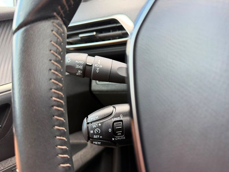 Peugeot 5008 ACTIVE 1.5BHDi 130 MAN6 - fotka 21 z 30